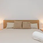 Luxurious & Spacious 4Br Apt Next To Cathedral