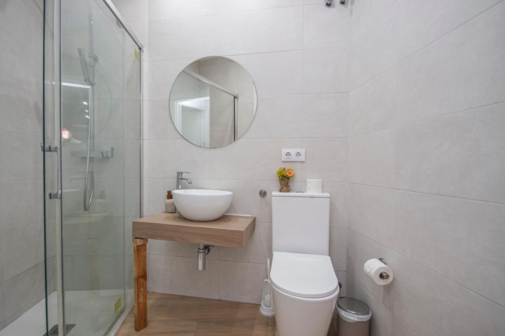 Luxurious & Spacious 4br Next To Cathedral